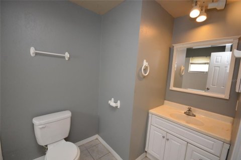 Villa ou maison à louer à Orlando, Floride: 2 chambres, 99.41 m2 № 2424175 - photo 14