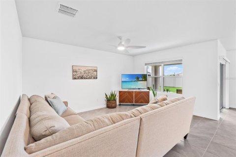 Casa en venta en Wesley Chapel, Florida, 3 dormitorios, 157 m2 № 1919483 - foto 14