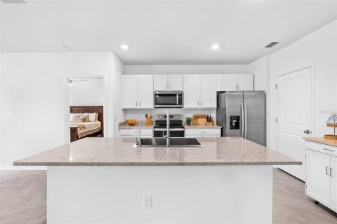 Casa en venta en Wesley Chapel, Florida, 3 dormitorios, 157 m2 № 1919483 - foto 7