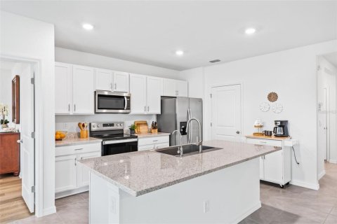 Casa en venta en Wesley Chapel, Florida, 3 dormitorios, 157 m2 № 1919483 - foto 9