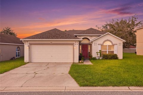 Villa ou maison à Davenport, Floride 3 chambres, 149.76 m2 № 2428707