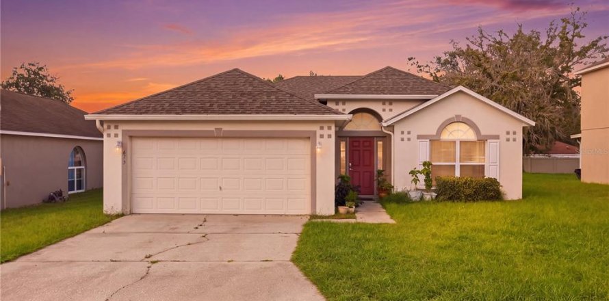 Villa ou maison à Davenport, Floride 3 chambres, 149.76 m2 № 2428707