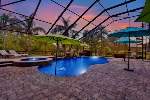 Casa en venta en Tampa, Florida, 5 dormitorios, 326.27 m2 № 1741104 - foto 6