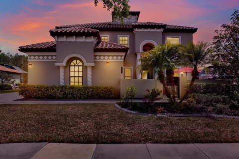 Casa en venta en Tampa, Florida, 5 dormitorios, 326.27 m2 № 1741104 - foto 1
