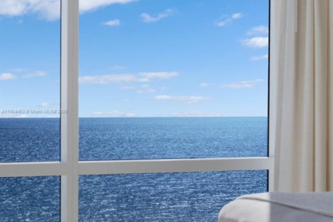 Купить кондоминиум в Майами-Бич, Флорида 3 спальни, 181.35м2, № 1956059 - фото 11