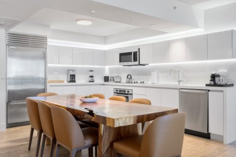 Купить кондоминиум в Майами-Бич, Флорида 3 спальни, 181.35м2, № 1956059 - фото 8