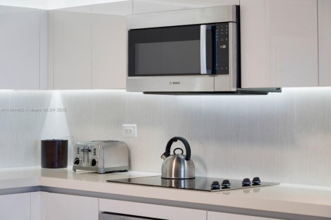 Купить кондоминиум в Майами-Бич, Флорида 3 спальни, 181.35м2, № 1956059 - фото 21