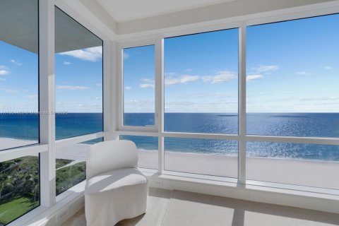 Купить кондоминиум в Майами-Бич, Флорида 3 спальни, 181.35м2, № 1956059 - фото 3