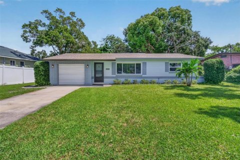 Casa en Largo, Florida 3 dormitorios, 130.99 m2 № 2371311