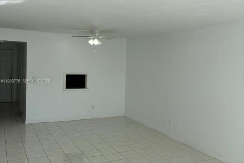 Condominio en venta en Miami, Florida, 2 dormitorios, 96.62 m2 № 2154285 - foto 3