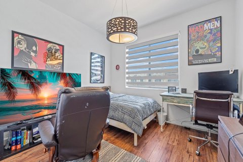 Touwnhouse à vendre à Miami, Floride: 4 chambres, 193.79 m2 № 1863276 - photo 14