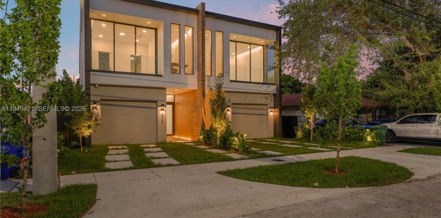 Таунхаус в Майами, Флорида 3 спальни, 224.45м2 № 2005507