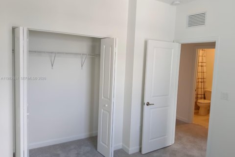 House in Homestead, Florida 3 bedrooms, 123.37 sq.m. № 2049210 - photo 13