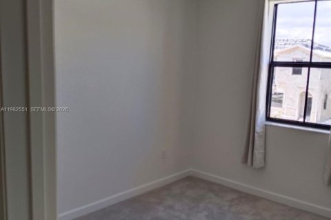 House in Homestead, Florida 3 bedrooms, 123.37 sq.m. № 2049210 - photo 11