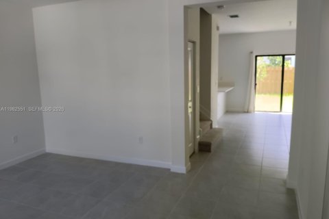 House in Homestead, Florida 3 bedrooms, 123.37 sq.m. № 2049210 - photo 7