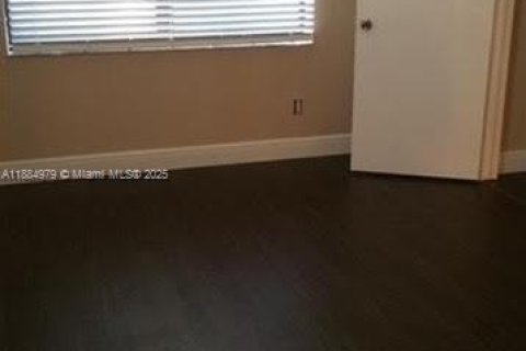 Copropriété à louer à Pembroke Pines, Floride: 2 chambres, 74.88 m2 № 1937305 - photo 6