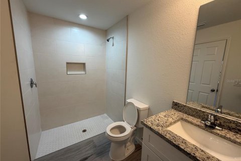 Villa ou maison à louer à North Port, Floride: 4 chambres, 167.22 m2 № 2119005 - photo 12