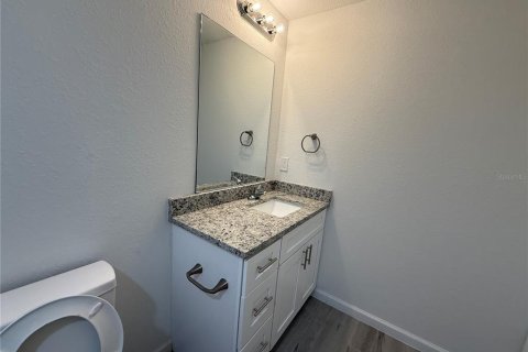 Villa ou maison à louer à North Port, Floride: 4 chambres, 167.22 m2 № 2119005 - photo 17