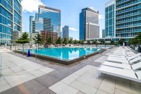 Condo in Miami, Florida, 1 bedroom № 2252717 - photo 13