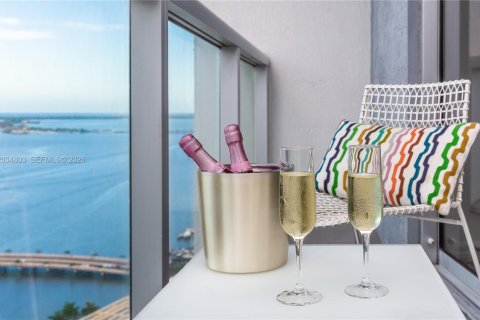 Condo in Miami, Florida, 1 bedroom № 2252717 - photo 18