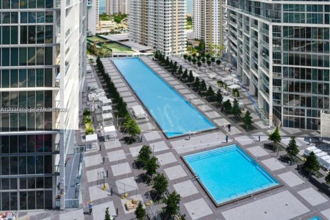 Condo in Miami, Florida, 1 bedroom № 2252717 - photo 17