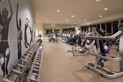 Condo in Miami, Florida, 1 bedroom № 2252717 - photo 10