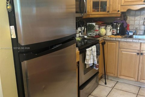 Copropriété à vendre à Pembroke Pines, Floride: 2 chambres, 88.54 m2 № 2005634 - photo 13