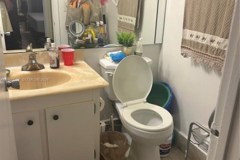 Copropriété à vendre à Pembroke Pines, Floride: 2 chambres, 88.54 m2 № 2005634 - photo 4