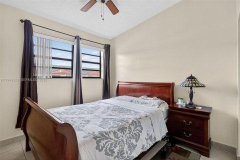 Купить таунхаус в Хайалиа, Флорида 2 спальни, 83.24м2, № 2005666 - фото 23