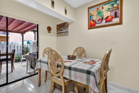 Купить таунхаус в Хайалиа, Флорида 2 спальни, 83.24м2, № 2005666 - фото 14