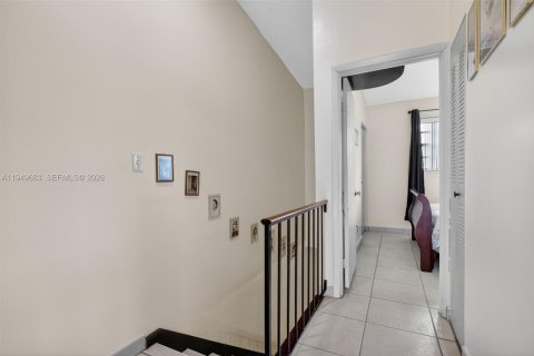 Купить таунхаус в Хайалиа, Флорида 2 спальни, 83.24м2, № 2005666 - фото 16