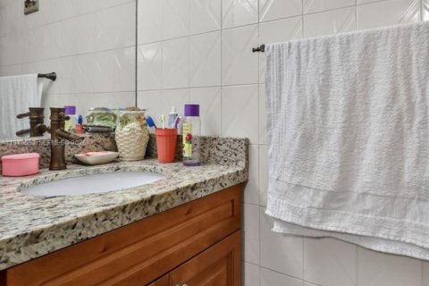 Купить таунхаус в Хайалиа, Флорида 2 спальни, 83.24м2, № 2005666 - фото 11