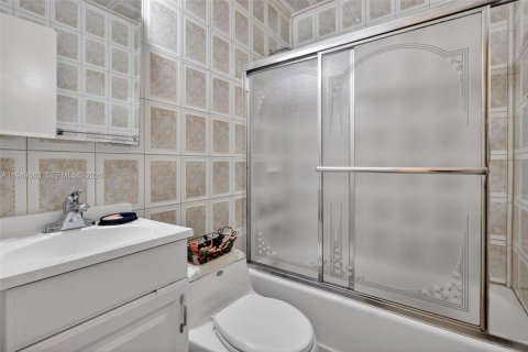 Купить таунхаус в Хайалиа, Флорида 2 спальни, 83.24м2, № 2005666 - фото 24