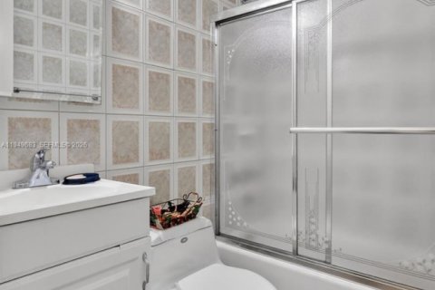 Купить таунхаус в Хайалиа, Флорида 2 спальни, 83.24м2, № 2005666 - фото 25