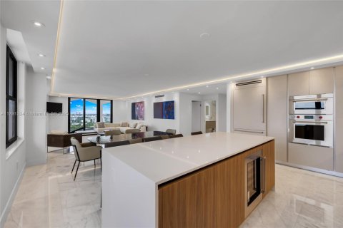 Condo in Bal Harbour, Florida, 3 bedrooms  № 1936150 - photo 6