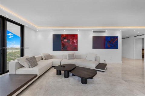 Condo in Bal Harbour, Florida, 3 bedrooms  № 1936150 - photo 12