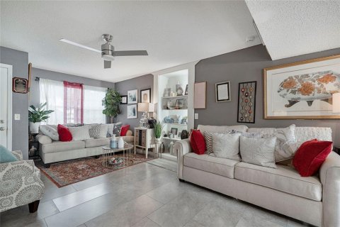 House in Sarasota, Florida 4 bedrooms, 149.39 sq.m. № 2094152 - photo 17