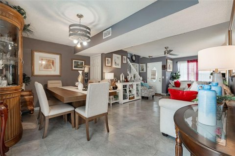 House in Sarasota, Florida 4 bedrooms, 149.39 sq.m. № 2094152 - photo 18