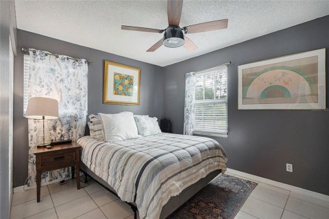 House in Sarasota, Florida 4 bedrooms, 149.39 sq.m. № 2094152 - photo 23