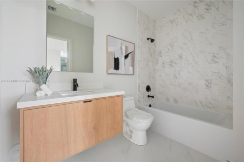 Adosado en venta en Miami, Florida, 3 dormitorios, 174.66 m2 № 1863995 - foto 24