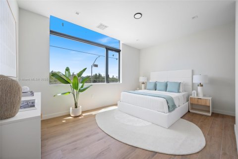 Adosado en venta en Miami, Florida, 3 dormitorios, 174.66 m2 № 1863995 - foto 13