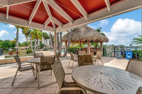Copropriété à vendre à Apollo Beach, Floride: 3 chambres, 183.39 m2 № 1115058 - photo 30