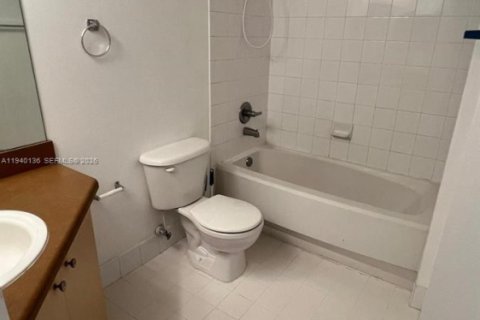 Condominio en venta en West Palm Beach, Florida, 2 dormitorios, 98.48 m2 № 1999710 - foto 14