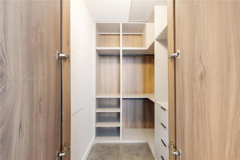 Copropriété à louer à Miami, Floride: 1 chambre, 48.87 m2 № 1987511 - photo 11