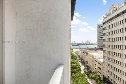 Copropriété à louer à Miami, Floride: 1 chambre, 48.87 m2 № 1987511 - photo 14