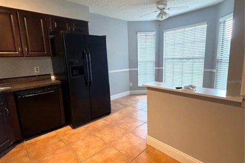 House in Orlando, Florida 3 bedrooms, 131.74 sq.m. № 2393686 - photo 4