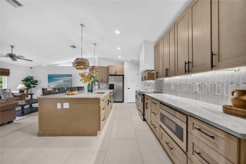Villa ou maison à vendre à Port Charlotte, Floride: 3 chambres, 181.35 m2 № 2401007 - photo 8