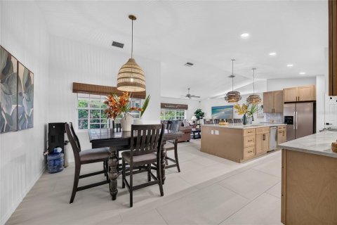 Villa ou maison à vendre à Port Charlotte, Floride: 3 chambres, 181.35 m2 № 2401007 - photo 6