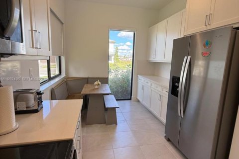 Casa en alquiler en Ave Maria, Florida, 4 dormitorios, 209.96 m2 № 2054591 - foto 10