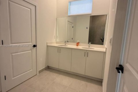 Casa en alquiler en Ave Maria, Florida, 4 dormitorios, 209.96 m2 № 2054591 - foto 28